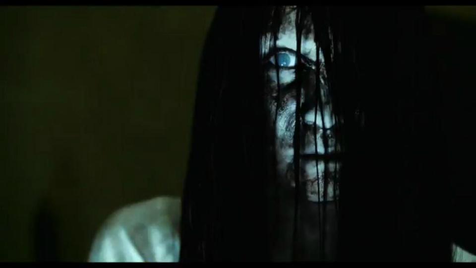 Numéro de scène 1 du film Obscure Night: Rings