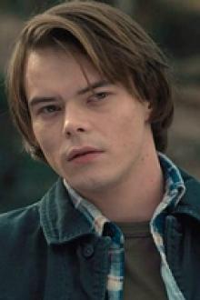 Charlie Heaton