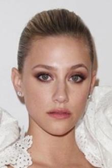 Lili Reinhart