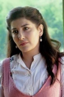 Sebnem Bozoklu
