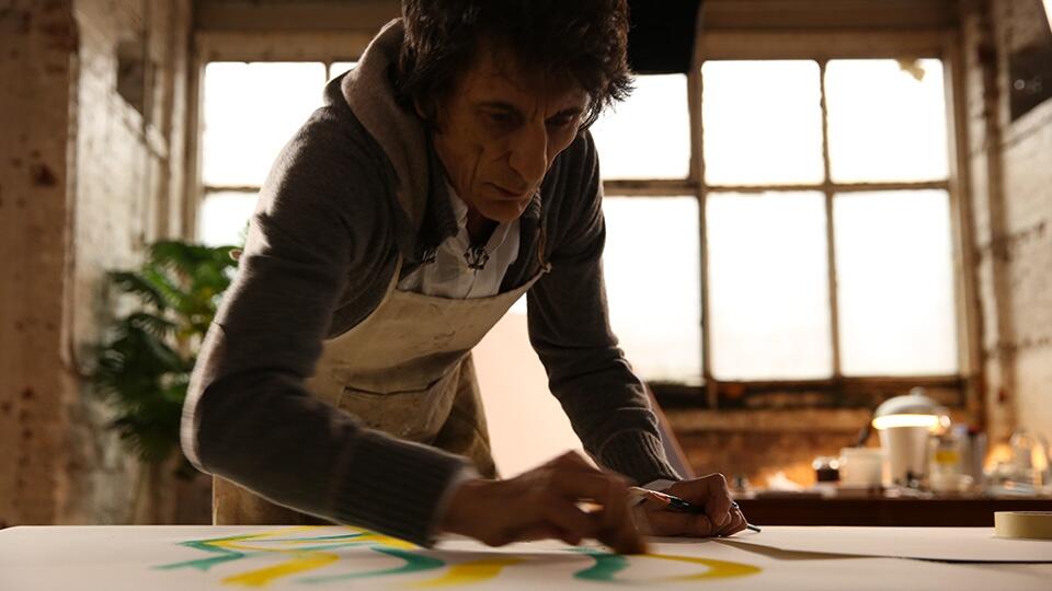 Docu: Ronnie Wood - Somebody Up There Likes Me | Kinepolis ...